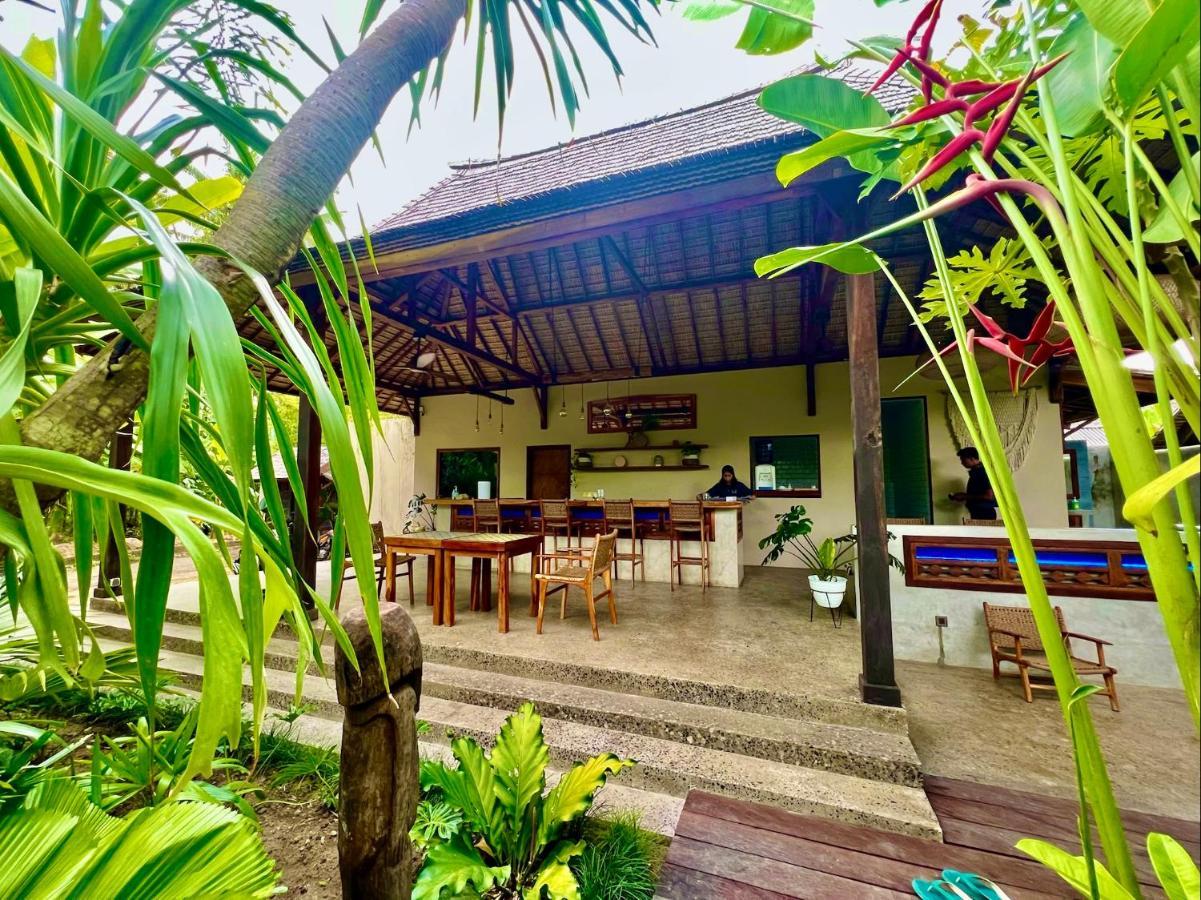 Jati Kuta Lombok Hotel Exterior photo