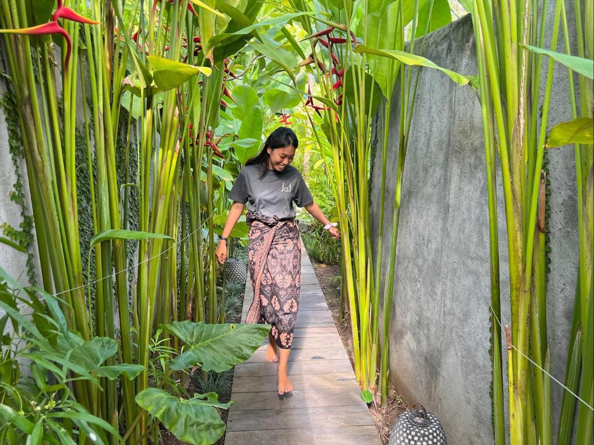 Jati Kuta Lombok Hotel Exterior photo