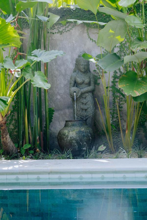 Jati Kuta Lombok Hotel Exterior photo