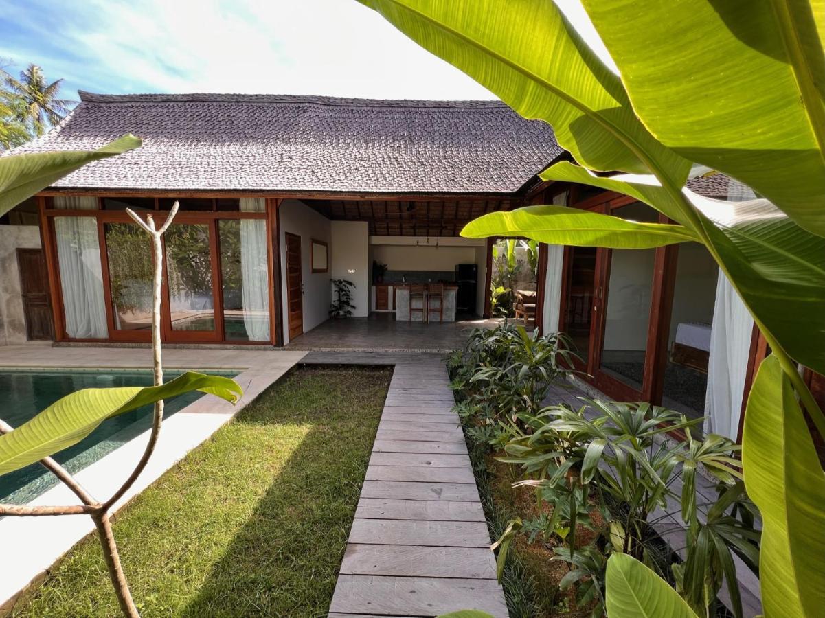 Jati Kuta Lombok Hotel Exterior photo