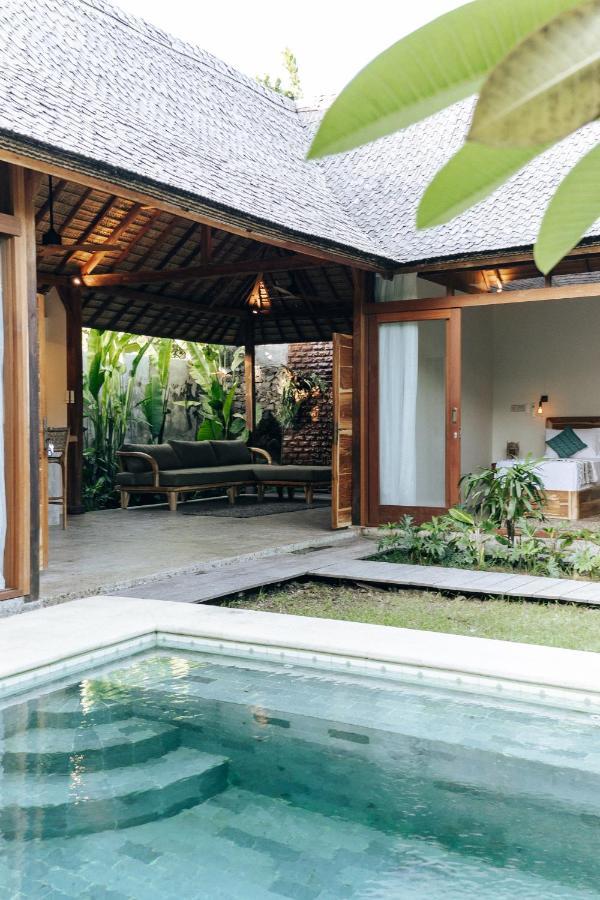 Jati Kuta Lombok Hotel Exterior photo