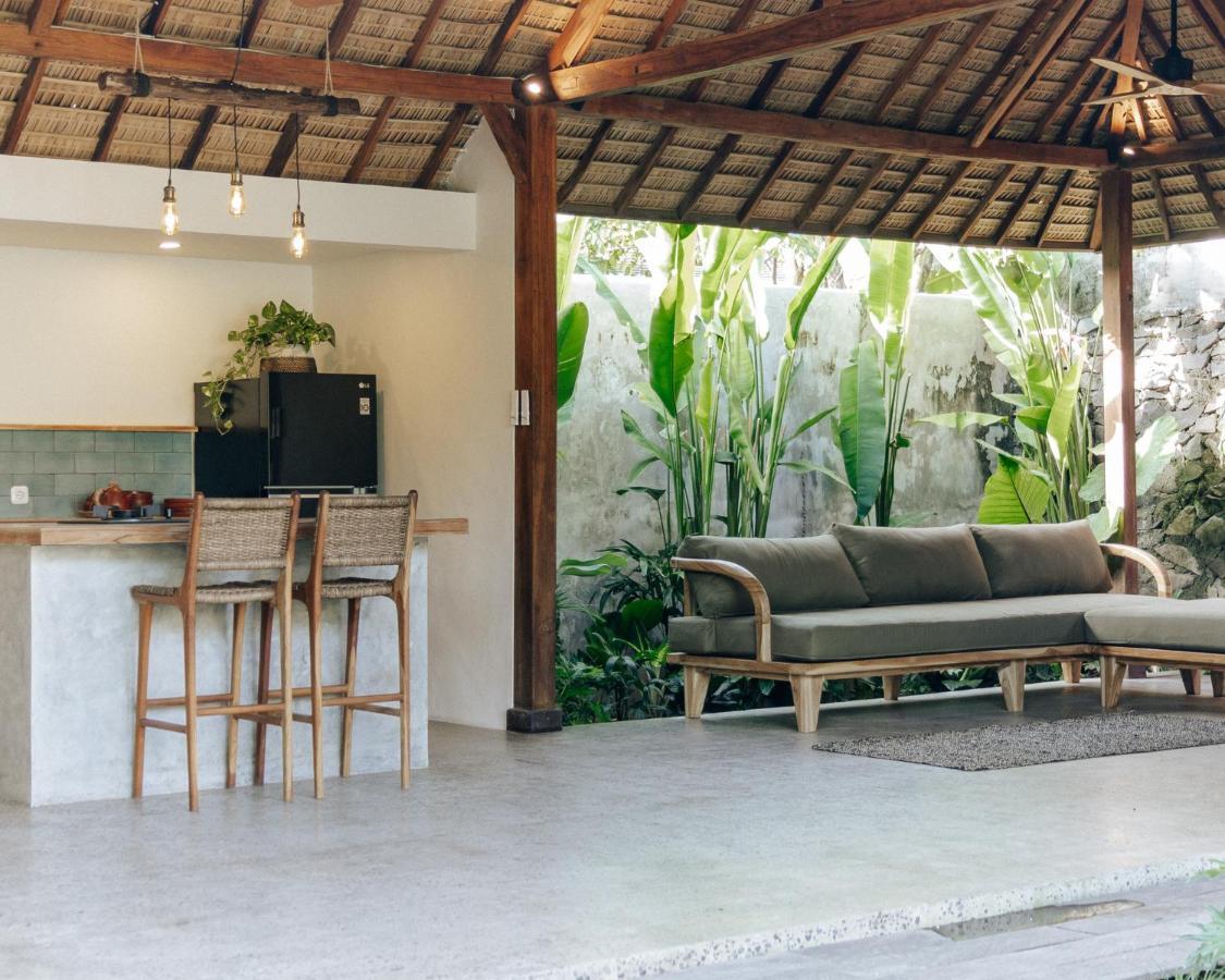 Jati Kuta Lombok Hotel Exterior photo