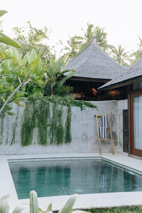 Jati Kuta Lombok Hotel Exterior photo